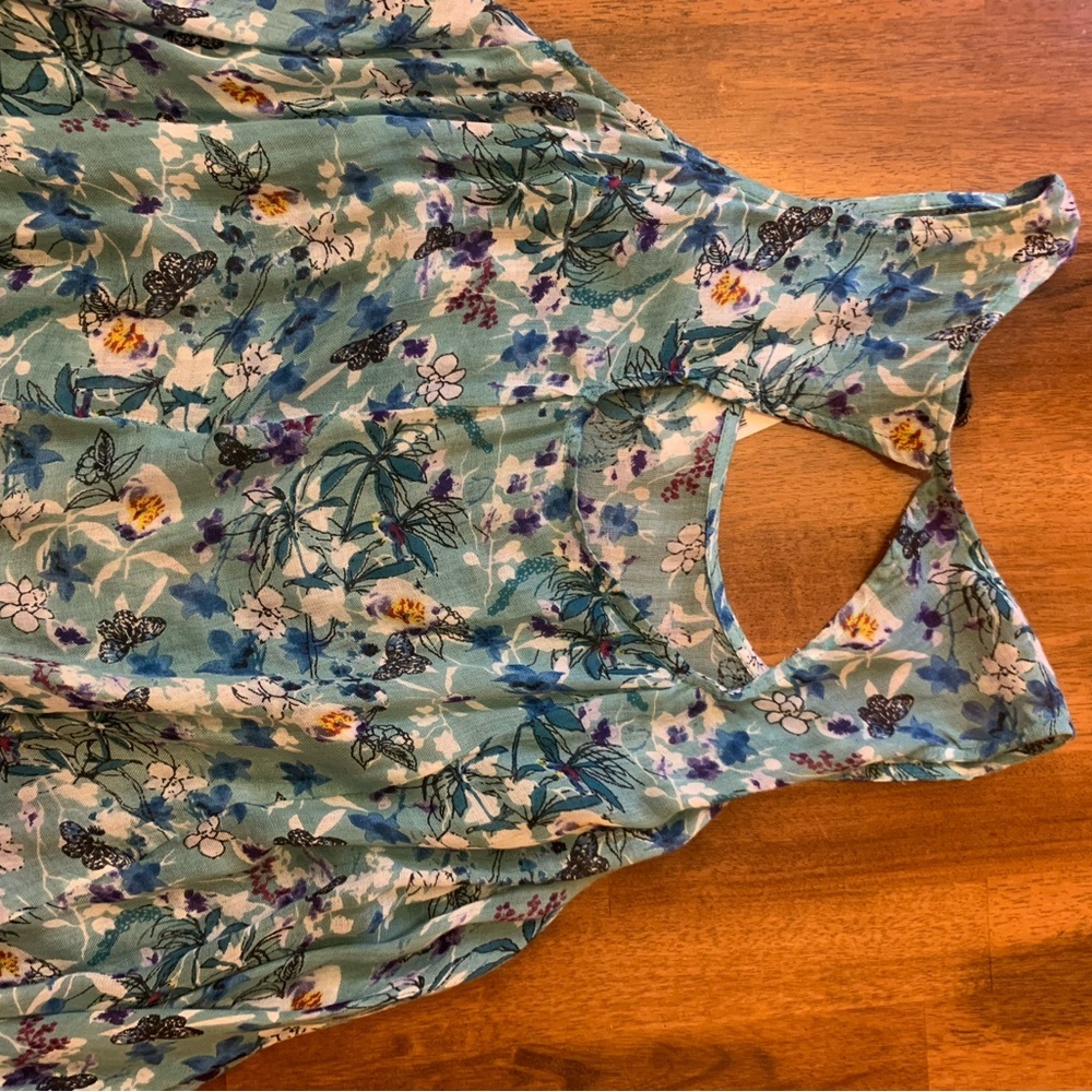 Charlie Paige NWT small/medium Blue and White Dress Ruffled Shark Bite Hem - Picture 8 of 12